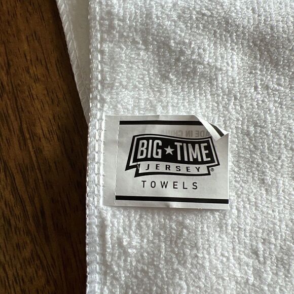 NFL Las Vegas Raider Nation 2021 Game 2 Rowdy Rag Towel Brand New - Picture 6 of 9